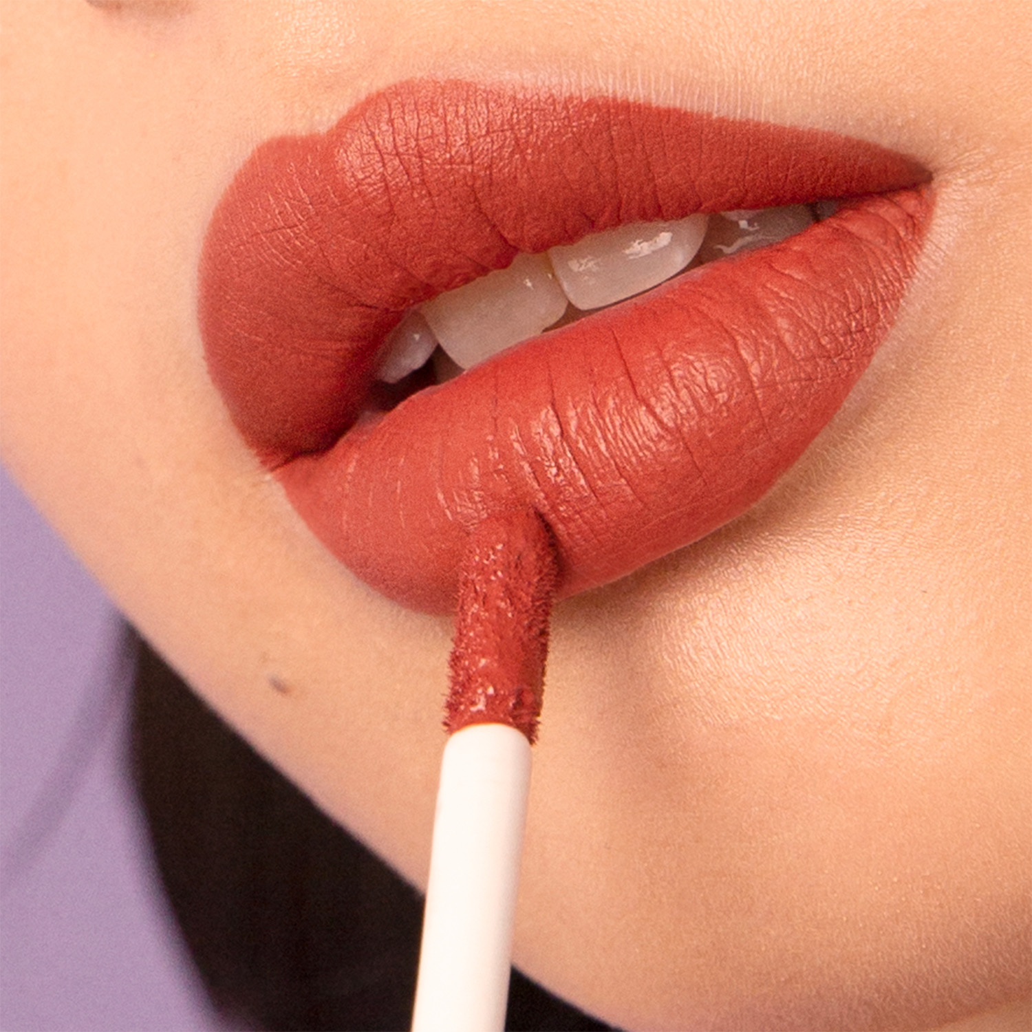 THE LONGWEAR LIPSTICK (LABIAL LÍQUIDO)